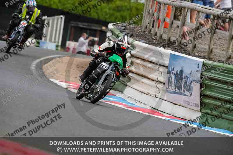 Vintage motorcycle club;eventdigitalimages;mallory park;mallory park trackday photographs;no limits trackdays;peter wileman photography;trackday digital images;trackday photos;vmcc festival 1000 bikes photographs